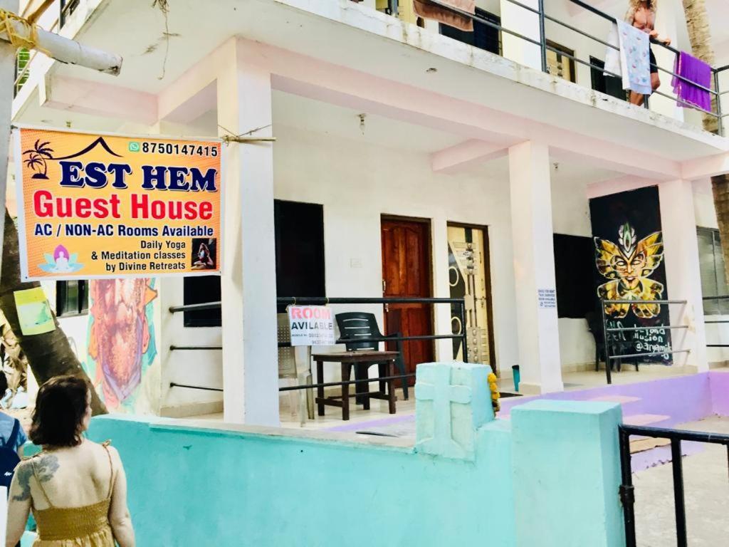 Est Hem Guesthouse Arambol Bagian luar foto